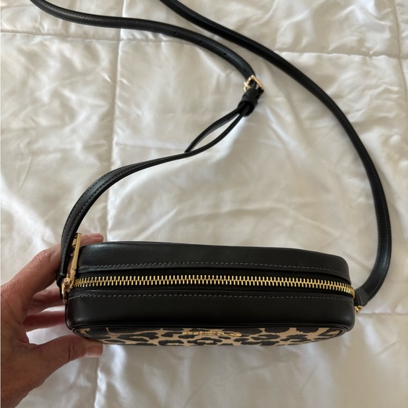 Coach mini Jamie camera bag in signature leopard print canvas - Picture 2 of 9